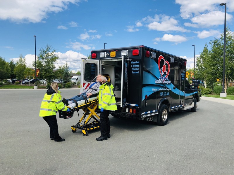 Safety Considerations for Preparing Seniors Medical Transport Services