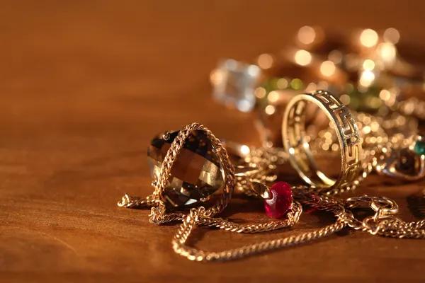 Stylish permanent anklets near me for a Personalized Look