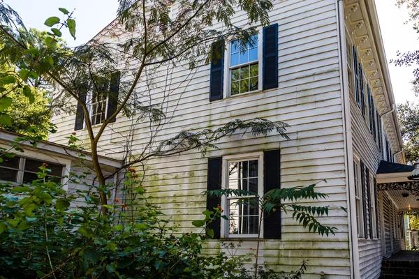 Affordable Ways to Refresh Your Home with a house repaint